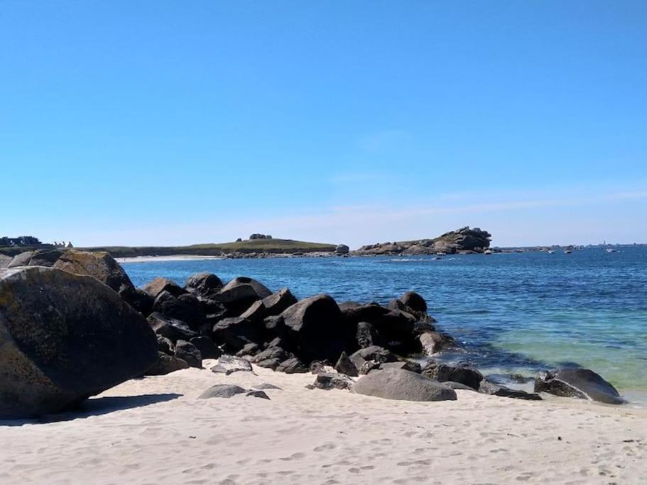 Gite Kerbourc'H Charmant Et Confortable, Mer Et Plages A 3Km, Ploudalmezeau Luaran gambar